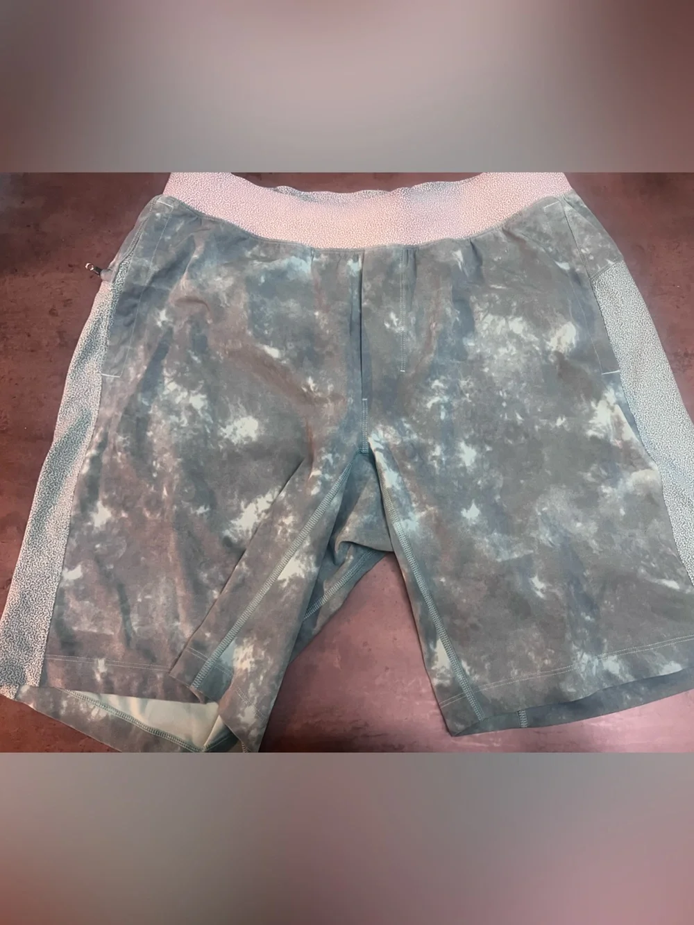 lululemon athletica Men's Teal Tie-Dye Swim Trunks